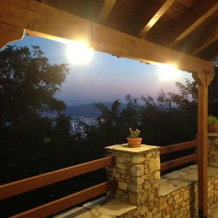 παραδοσιακό πηλιορείτικο σπίτι με υπέροχη θέα 度假居 沃洛斯阿诺
